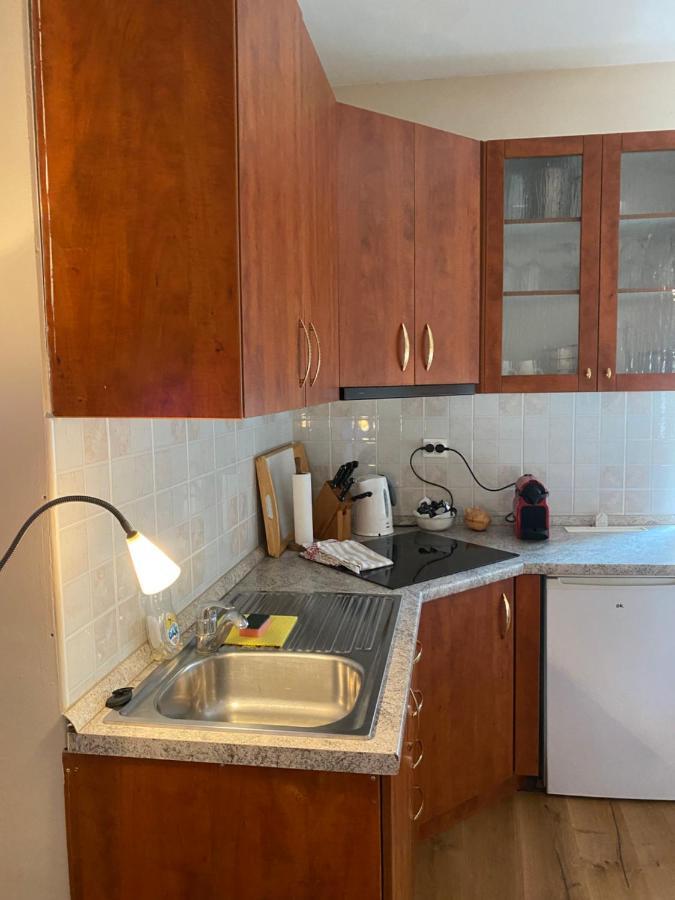 Tartini - Private Roof Terrace - Self Check-In Apartment ไพราน ภายนอก รูปภาพ